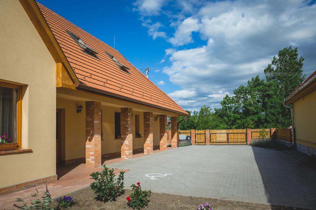 Mézes Vendégház és Apiterápiás központ Vizsoly Exterior foto
